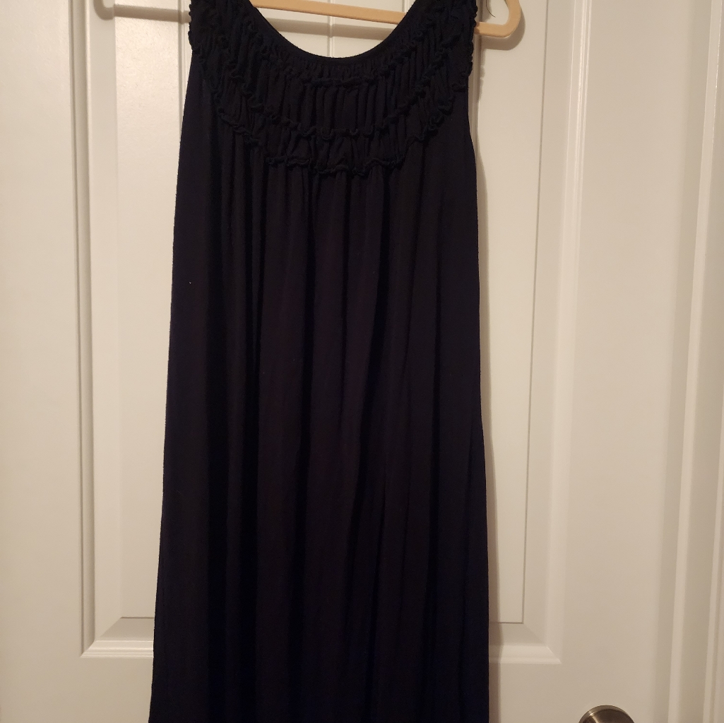 687 Large Black Dress